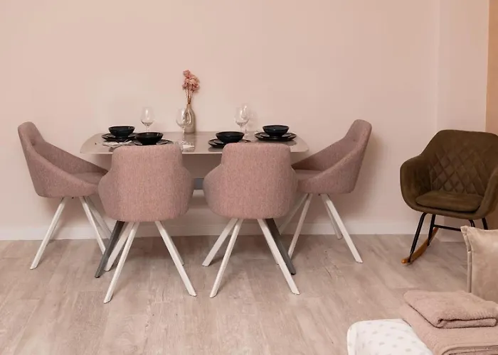 Old For Your Memories Lägenhet Bukarest