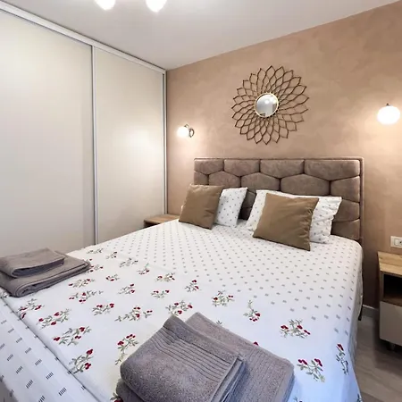 Old For Your Memories Apartment