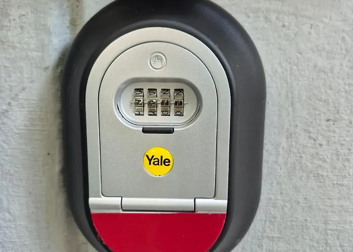 Old For Your Memories Bucureşti